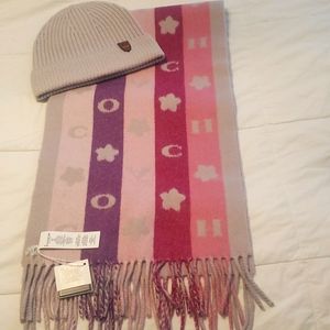 Brand New Coach O/S Wool Scarf and Beanie Hat Set